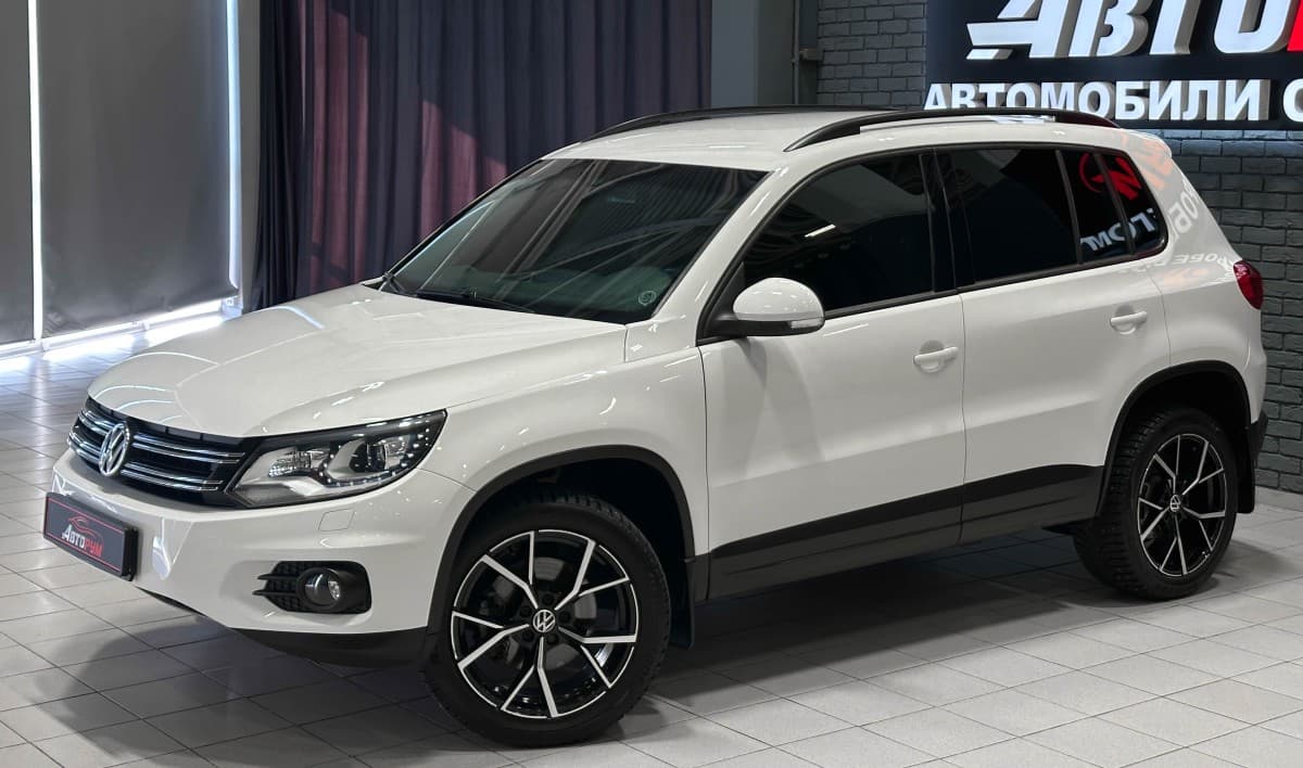 Volkswagen Tiguan - 2